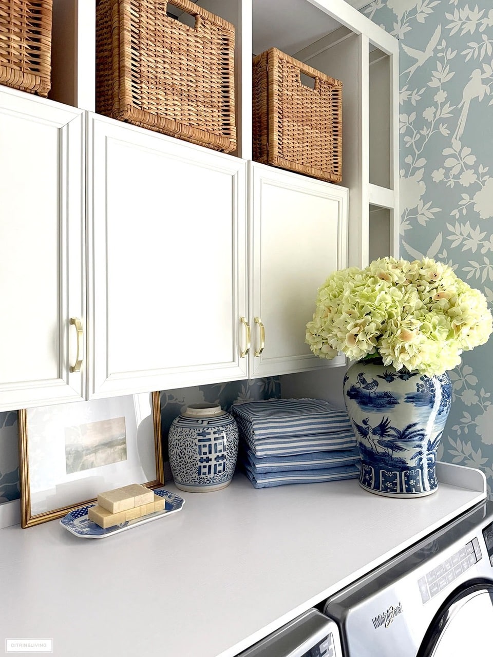 Corner Decorating Ideas, Lovely Laundry Room Updates and Decor Tips (HSS #515)