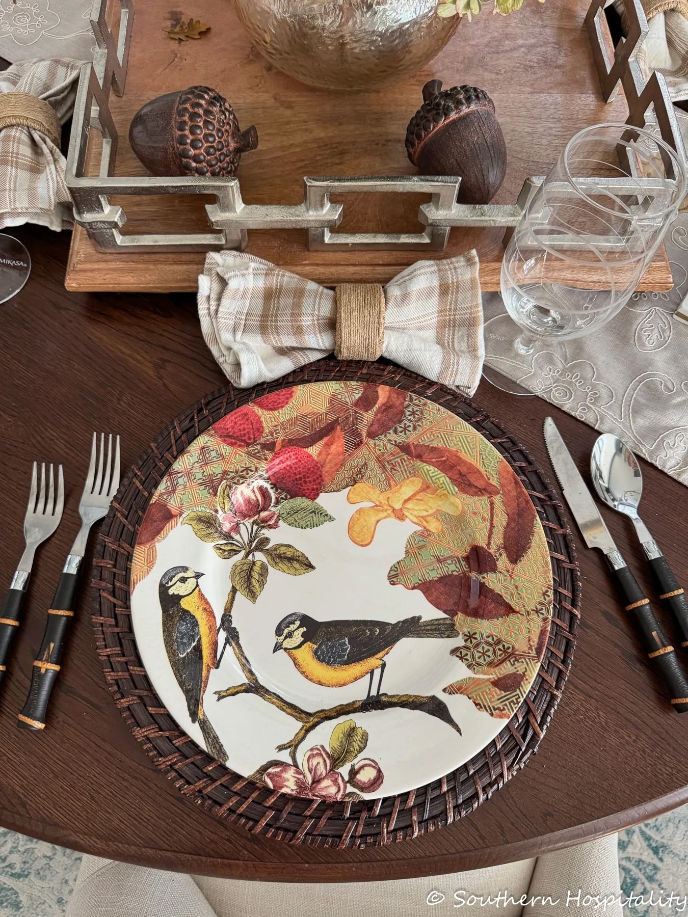 fall decorating ideas in the foyer and dining room