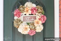 DIY Fall Hydrangea Wreath with Faux Stems