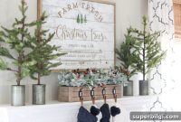 Green and Navy Christmas Mantel Inspiration 2018