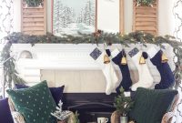 Minimalist Christmas Mantel Decorating Ideas