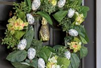 How to Make a Chinoiserie Egg Wreath for Spring Decor