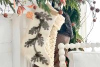 Festive Porch Ideas, Natural Christmas Decor & Blue-Green Rooms