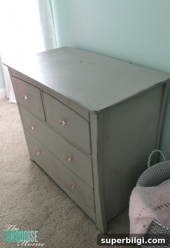 DIY Gray Chalk Paint Dresser Makeover 6 Gray Chalk Paint Dresser Makeover | TheTurquoiseHome.com