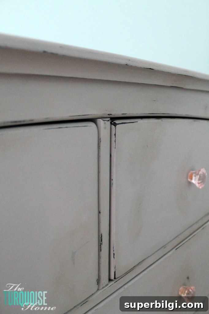 DIY Gray Chalk Paint Dresser Makeover 7 Gray Chalk Paint Dresser Makeover | TheTurquoiseHome.com