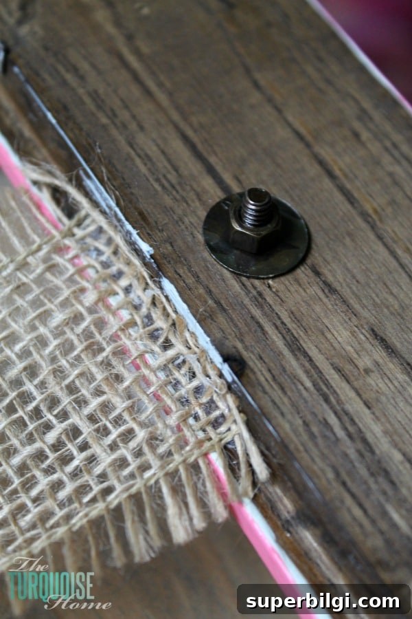 DIY Burlap Jewelry Organizer with Gold and Pink Accents 5 DIY Gold, Pink & Burlap Accessories Holder | TheTurquoiseHome.com