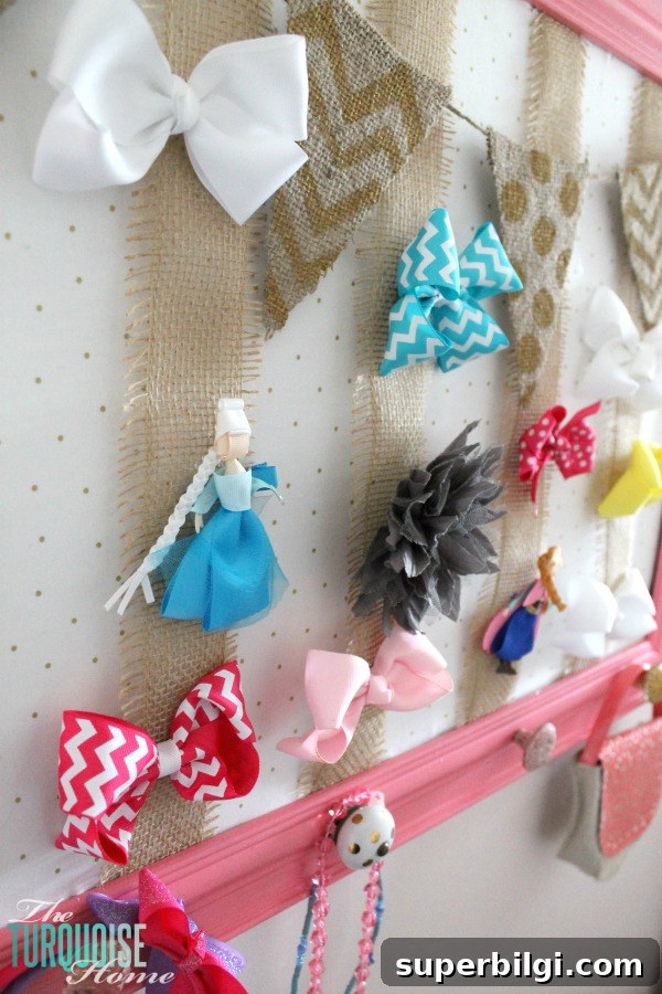 DIY Burlap Jewelry Organizer with Gold and Pink Accents 8 DIY Gold, Pink & Burlap Accessories Holder | TheTurquoiseHome.com