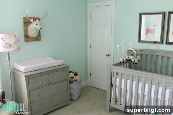 DIY Plush Deer Head Wall Mount Tutorial and Pattern 10 DIY Plush Deer Head | TheTurquoiseHome.com