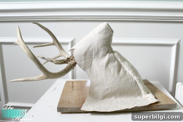 DIY Plush Deer Head Wall Mount Tutorial and Pattern 6 DIY Plush Deer Head | TheTurquoiseHome.com