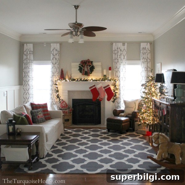 Christmas Home Tour 2013: Pretty in Plaid