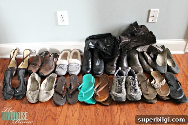 KonMari Guide to Decluttering Your Master Closet 8 Decluttering the Master Closet {shoes} using the KonMari method | Details at TheTurquoiseHome.com