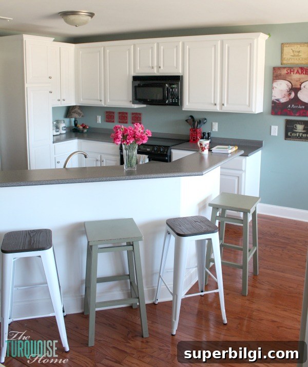 Transform Kitchen Cabinets with Benjamin Moore Simply White 3 DIY Painted Kitchen Cabinets with Benjamin Moore Simply White