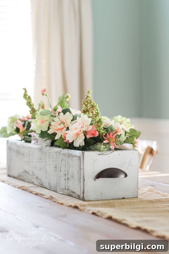 10 Kreg Jig Projects for Home Decor and Furniture 5 DIY Farmhouse Wooden Box Centerpiece