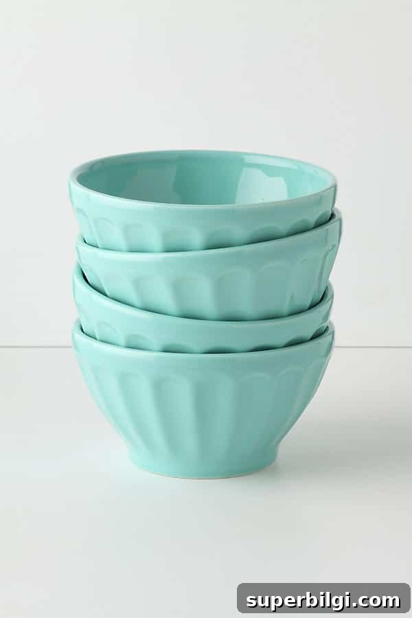 Perfect for serving ice cream! Or serving all of the toppings at a taco bar! Turquoise Latte Bowls | Top 15 Kitchen Gifts for the Turquoise Lover