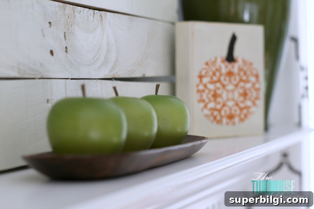 DIY Planked Pallet Mantel Decor for Fall 5 Planked Pallet Fall Mantel | The Turquoise Home