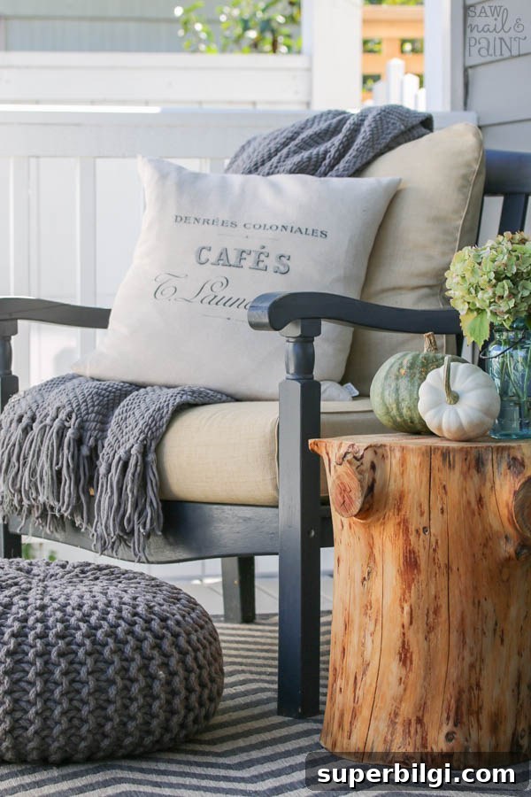 11 Fall Decor Ideas to Make Your Home Cozy 17 Tree stump side table used in fall decor