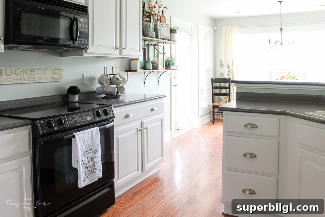 How the 30-Day Less of a Hot Mess Challenge Started 4 30 Days to Less of a Hot Mess | Declutter your Home to Focus on what Matters Most!