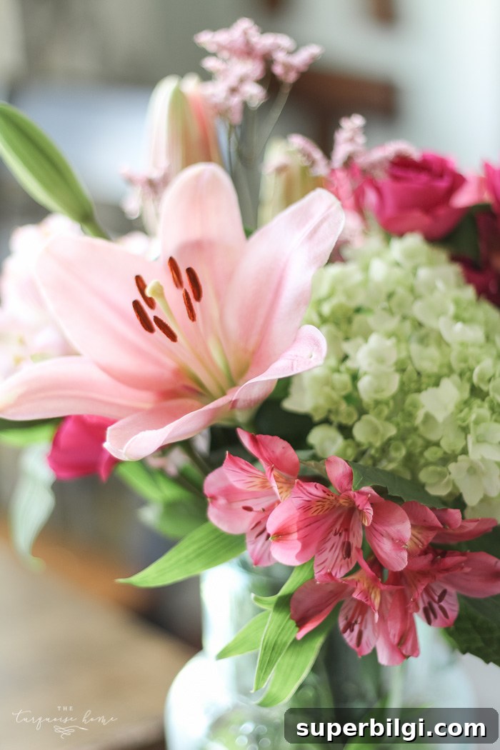 How the 30-Day Less of a Hot Mess Challenge Started 5 LOVE these tips! 5 simple ways to add summer decor to your home!