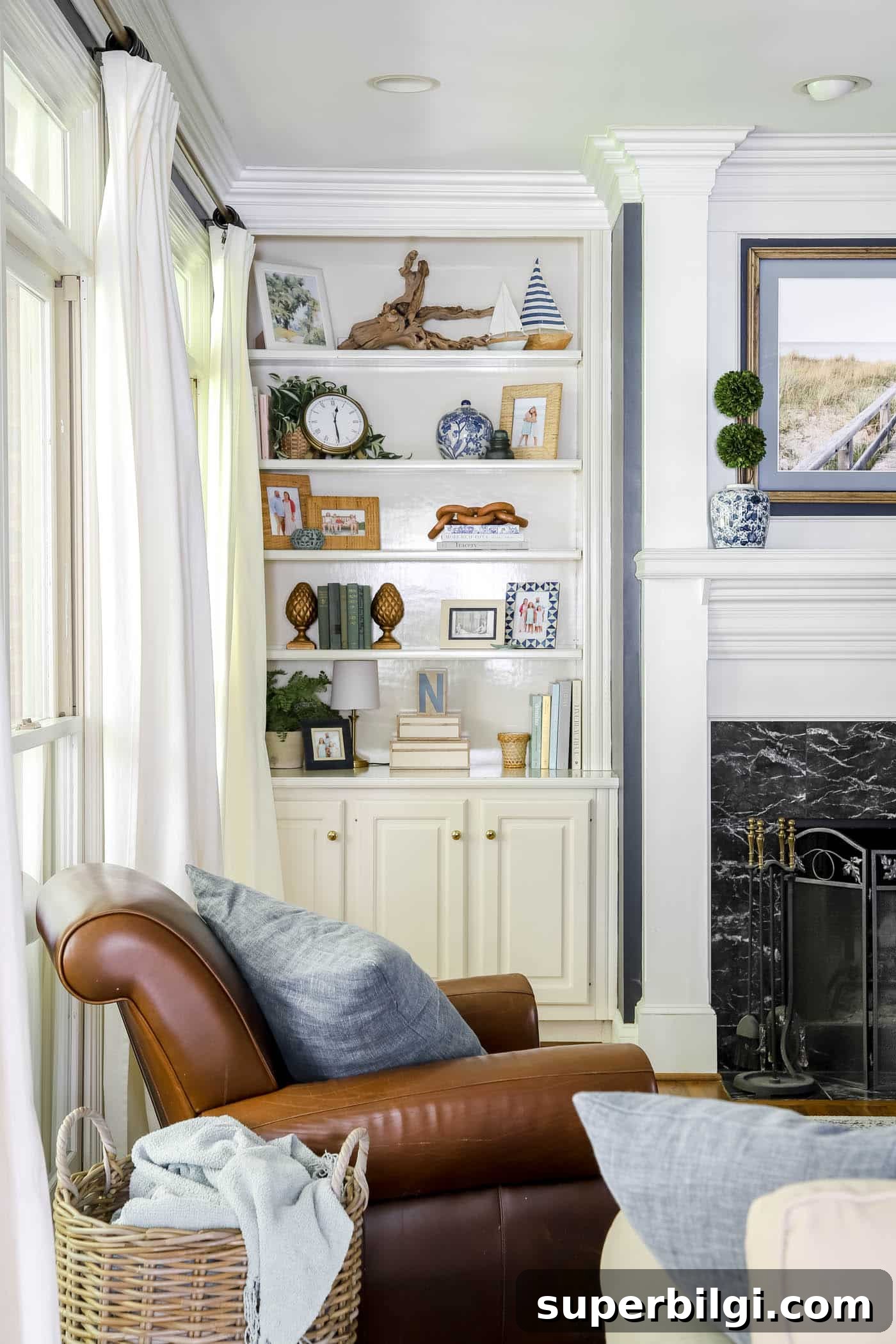 How to Declutter Your Home in 5 Practical Steps 2 summer living room decor