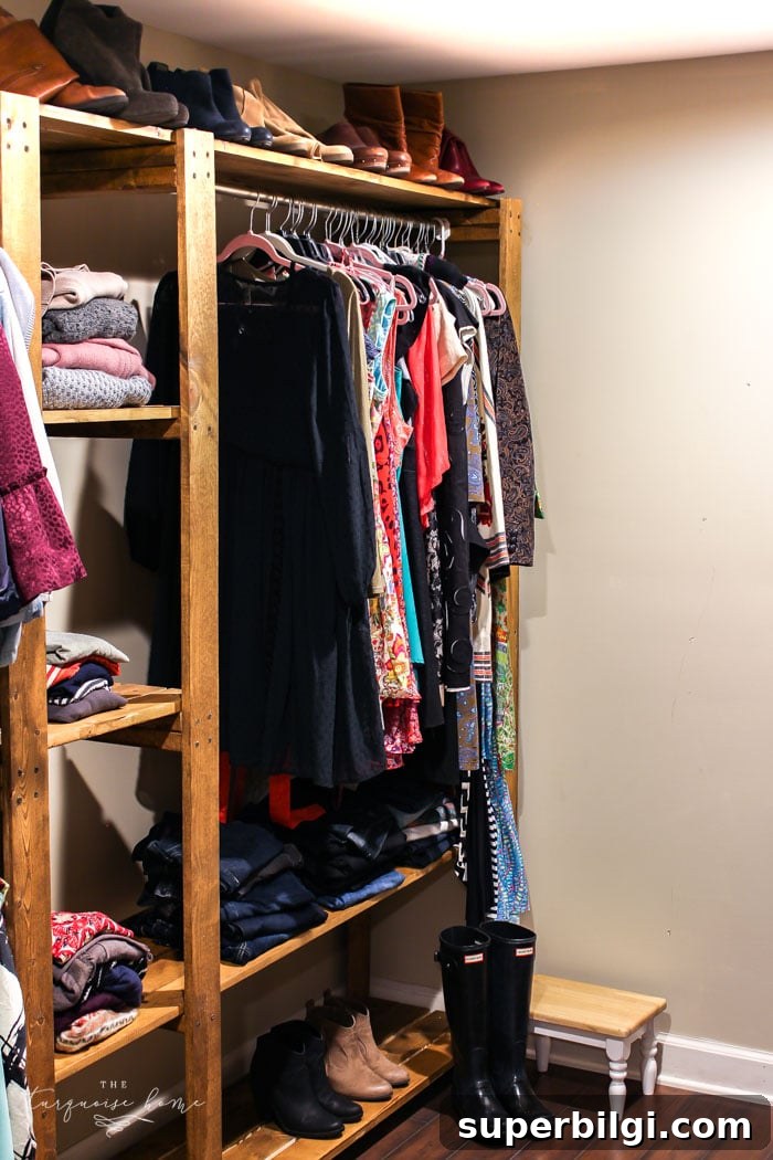 Closet Organization Systems: Day 23 of 30-Day Declutter Plan 5 Organized Closet Systems make all the difference when it comes to decluttering and organizing your closet! | 30 Days to Less of a Hot Mess