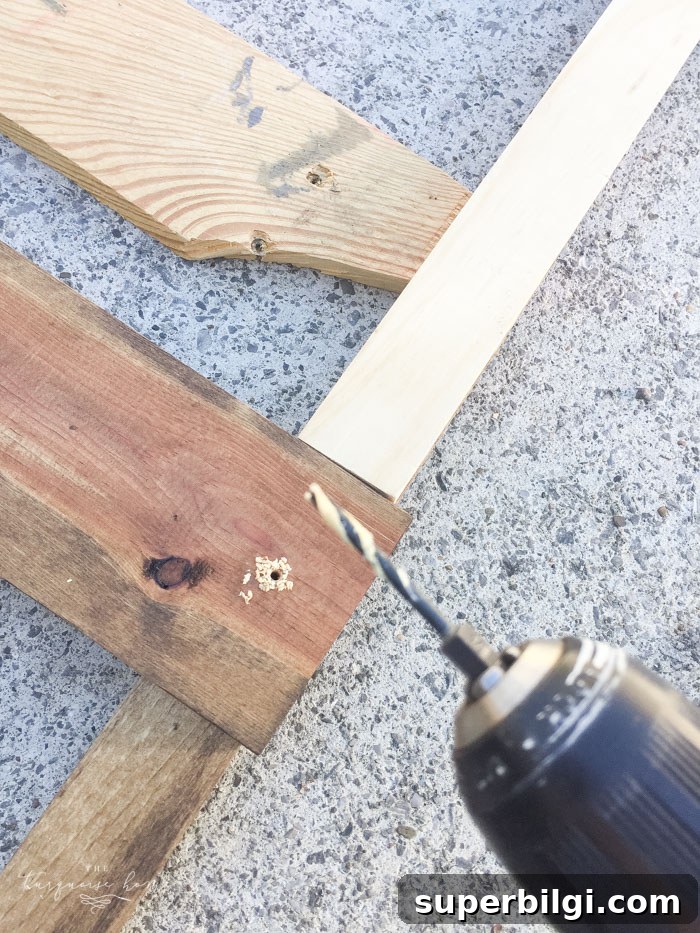 Screw in rungs on blanket ladder