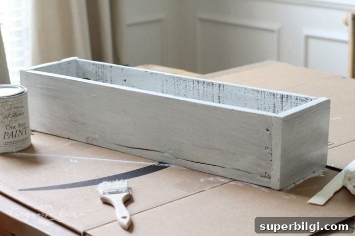 DIY Wooden Box Centerpiece Ideas for Table and Wedding Decor 11 I'm in love!! I'm going to make this project ASAP! DIY Farmhouse Wooden Box Centerpiece | Kreg Jig | Woodworking | Rustic Home Decor | Farmhouse Decor