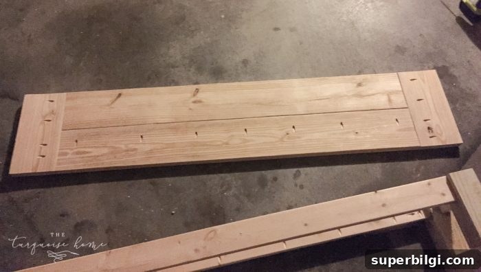DIY Farmhouse Bench: Build One for Under $40 12 Amazing!! Build this DIY Farmhouse Bench for less than $40!