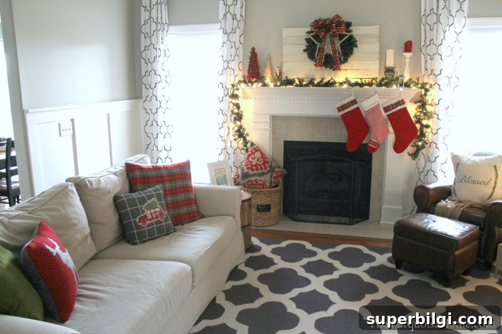 Christmas Home Tour 2013: Pretty in Plaid 19 Christmas Home Tour 2013: Pretty in Plaid
