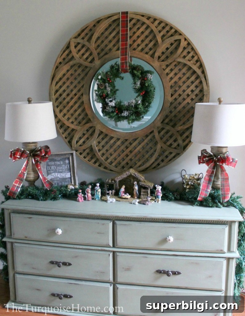 Christmas Home Tour 2013: Pretty in Plaid 3 Christmas Home Tour 2013: Pretty in Plaid