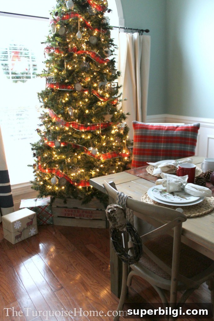Christmas Home Tour 2013: Pretty in Plaid 26 Christmas Home Tour 2013: Pretty in Plaid