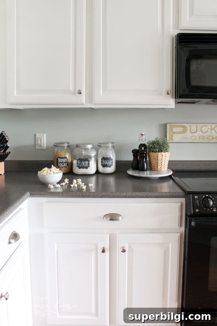 Painted Kitchen Cabinets 2 Years Later: How They Hold Up 6 Cabinets painted in Benjamin Moore's Simply White are holding up extremely well after 2 years!
