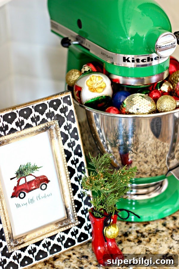 Cozy Farmhouse Christmas Kitchen Decor Ideas 16 Colorful Christmas Kitchen Decor
