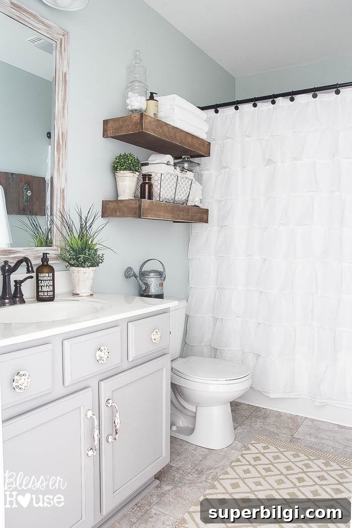 Farmhouse Bathroom Design: Essential Elements & Decor 2 15 Gorgeous Farmhouse Bathrooms & 5 ways to create your own!