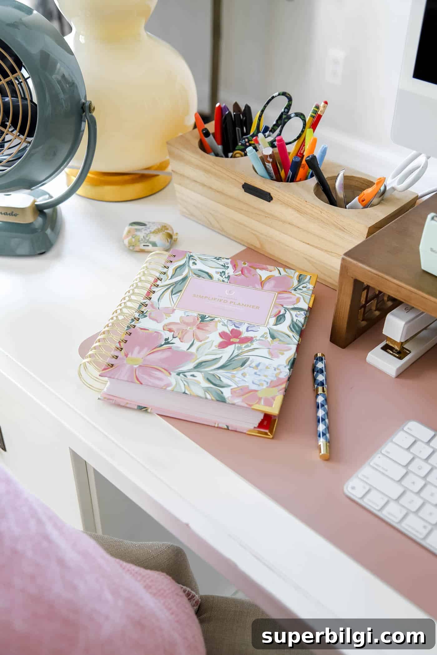 Daily Simplified Planner Review and My Time-Saving Planning Hack 10 Blush Magnolia Simplified Planner by Emily Ley