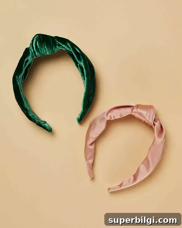 60+ DIY Christmas Gift Ideas for 2025 58 DIY knotted headband