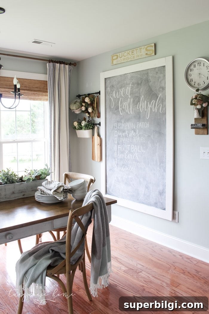 Fall Pumpkin Decor Ideas for Your Kitchen 9 Fall Eat-in Kitchen with Farmhouse Decor