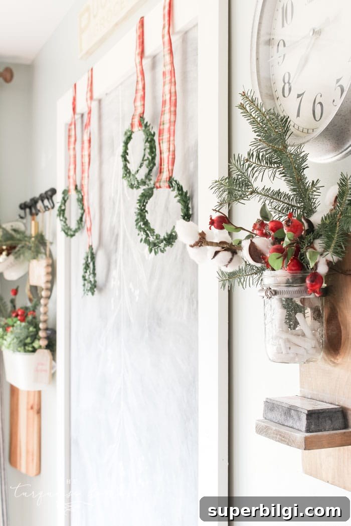 Christmas Kitchen 2018: Festive Recipes and Holiday Menu 4 Kitchen island decorated for Christmas