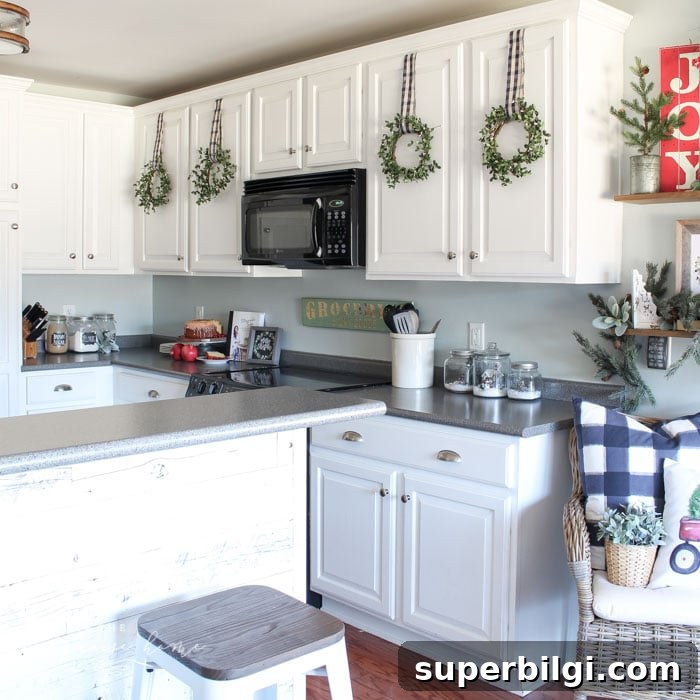 Christmas Kitchen 2018: Festive Recipes and Holiday Menu 5 Cabinet wreaths for Christmas