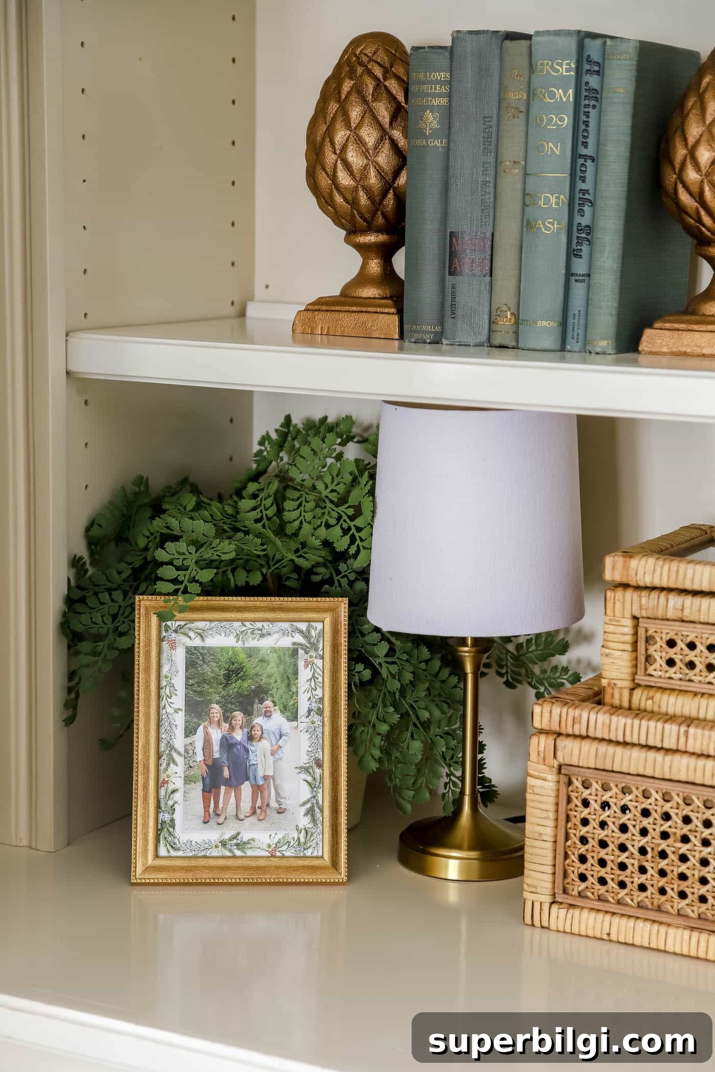 Bookshelf Styling Ideas to Transform Your Bookcase 16 gold and blue bookshelf decor.