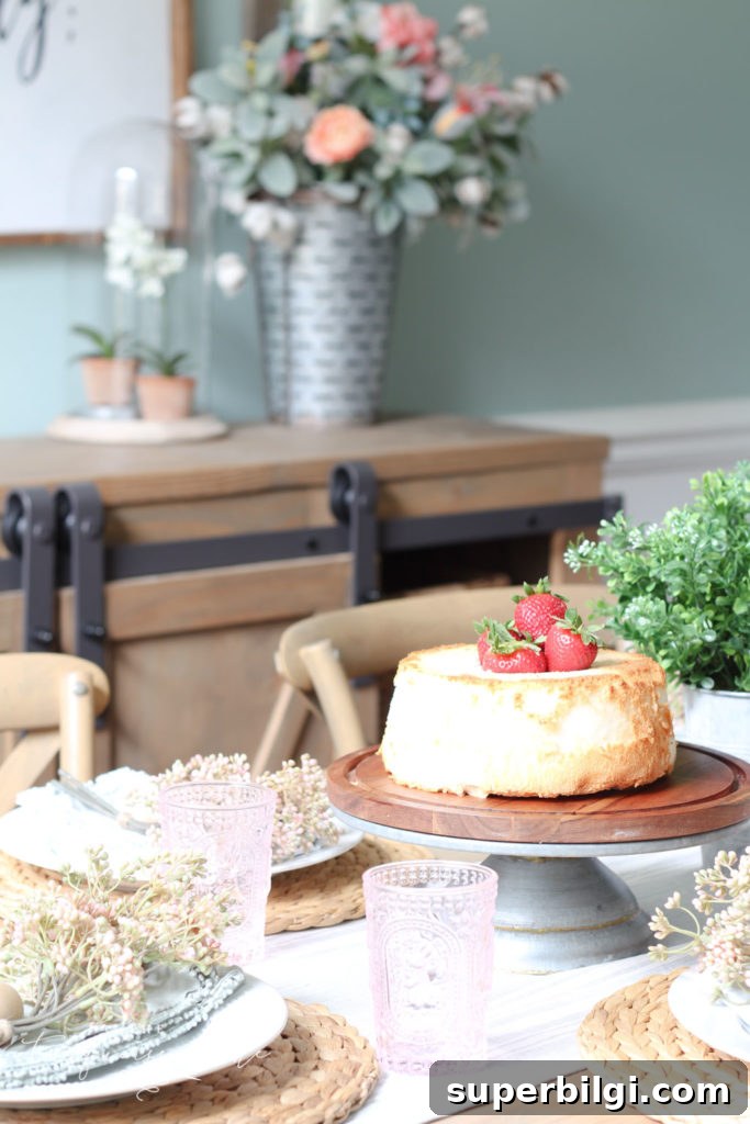 Spring Floral Tablescape Ideas for Elegant Dining 10 Spring Tablescape 2019