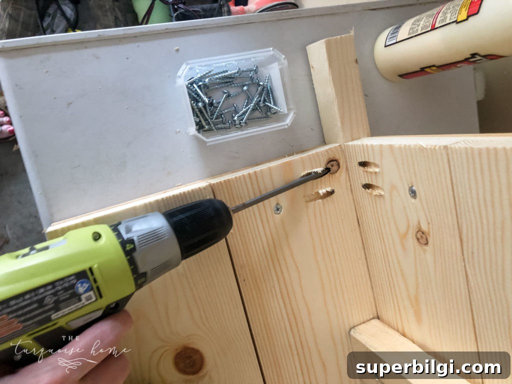 How to Build a Wooden Planter Box Step-by-Step 10 Step-by-step assembly of DIY wood planter