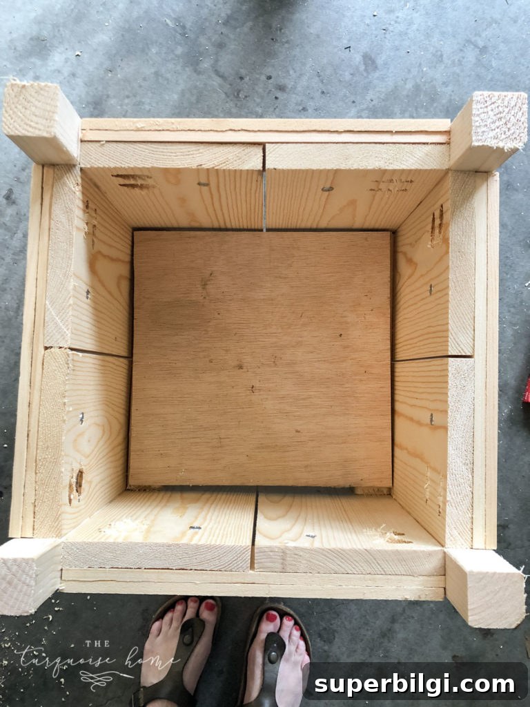 How to Build a Wooden Planter Box Step-by-Step 11 Step-by-step assembly of DIY wood planter