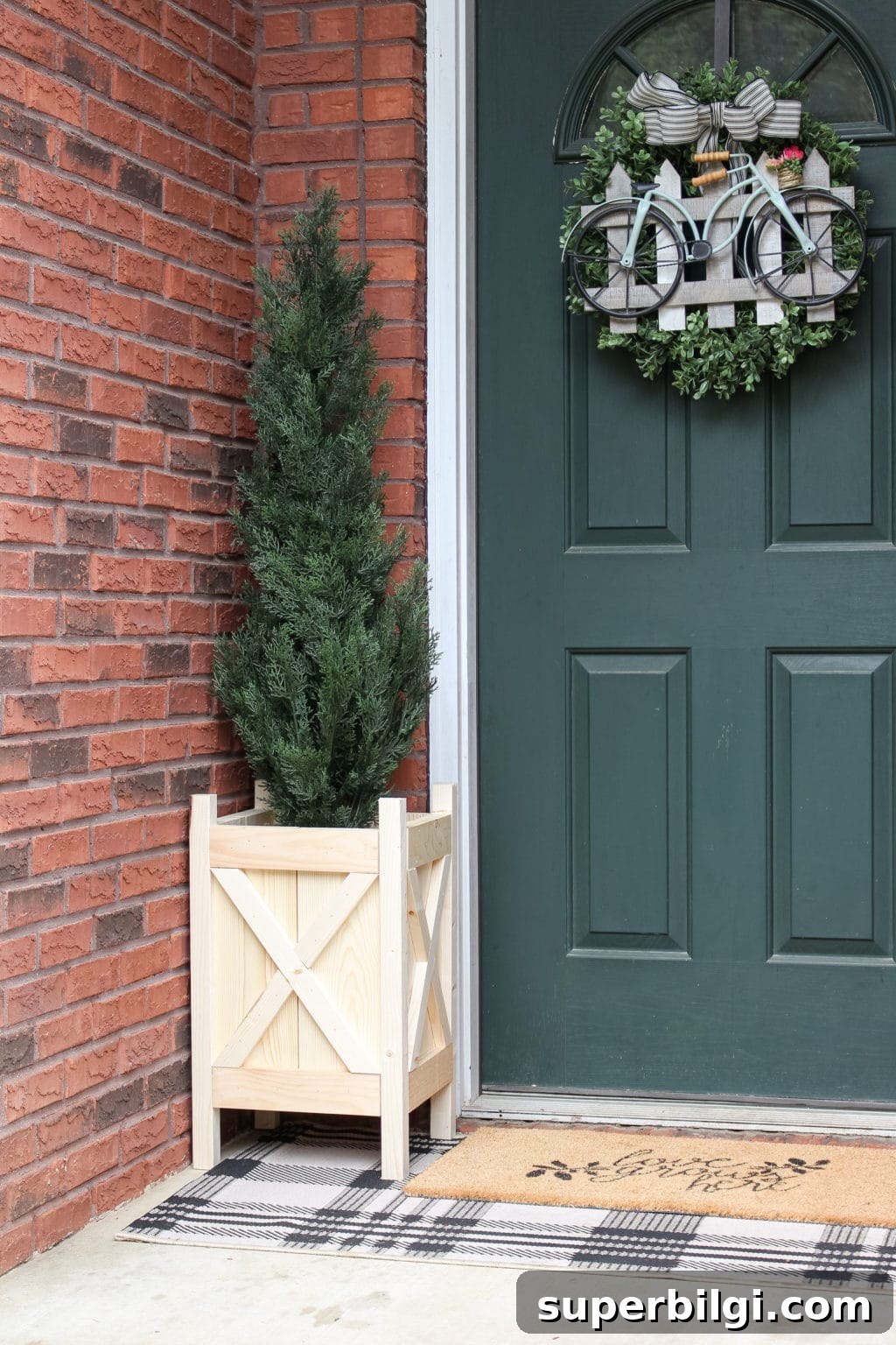20+ Summer Doormat Ideas for a Welcoming Front Porch 8 DIY Wooden Planter Tutorial