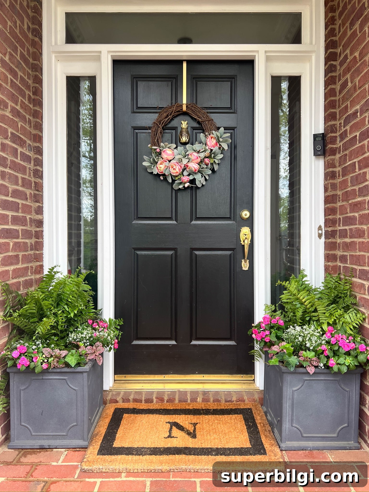 20+ Summer Doormat Ideas for a Welcoming Front Porch 9 summer doormat layered front porch
