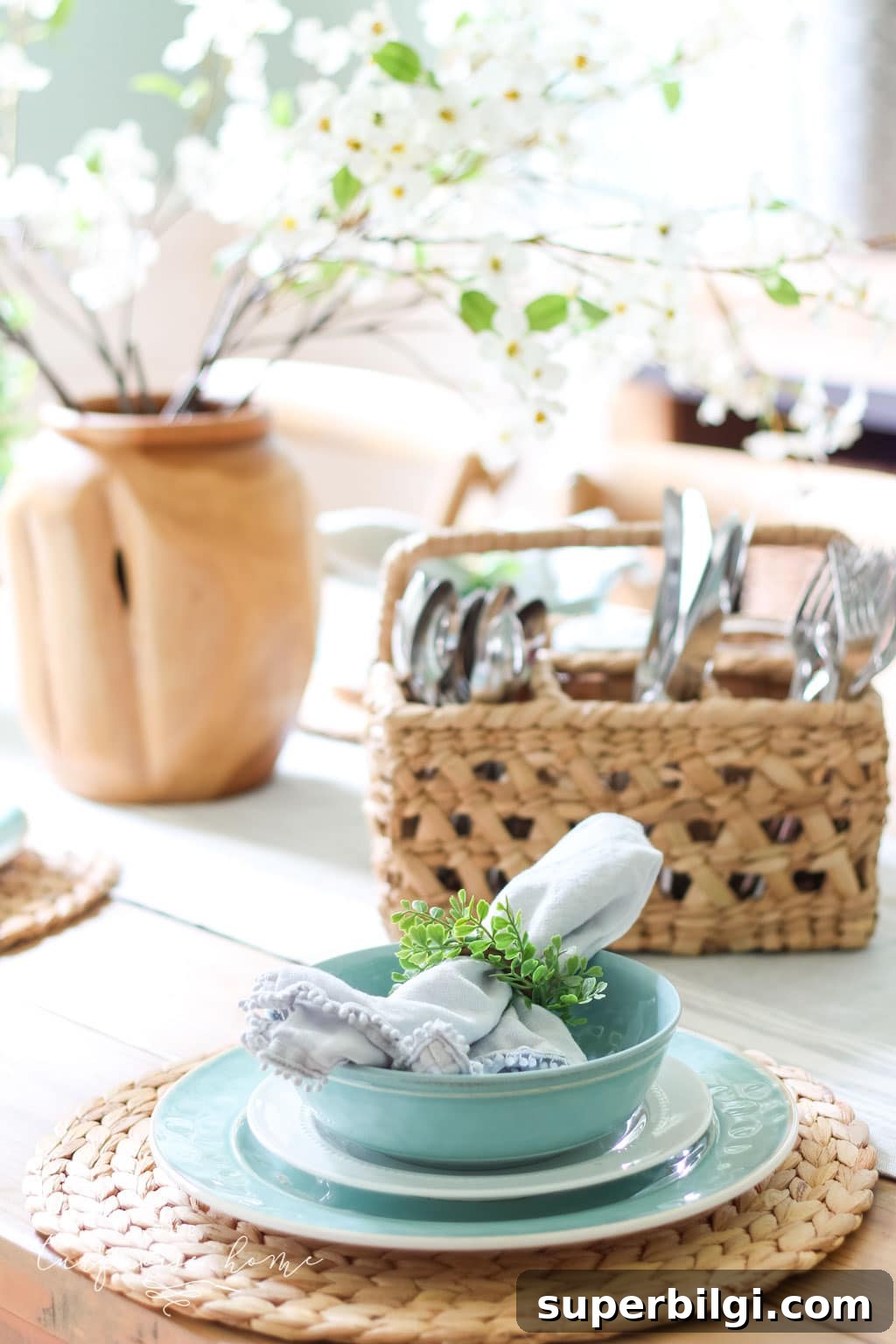 Summer Dining Room Decor Ideas for a Fresh Look 5 a Simple Summer Dining Room Tour - with turquoise plates and a gorgeous farmhouse table