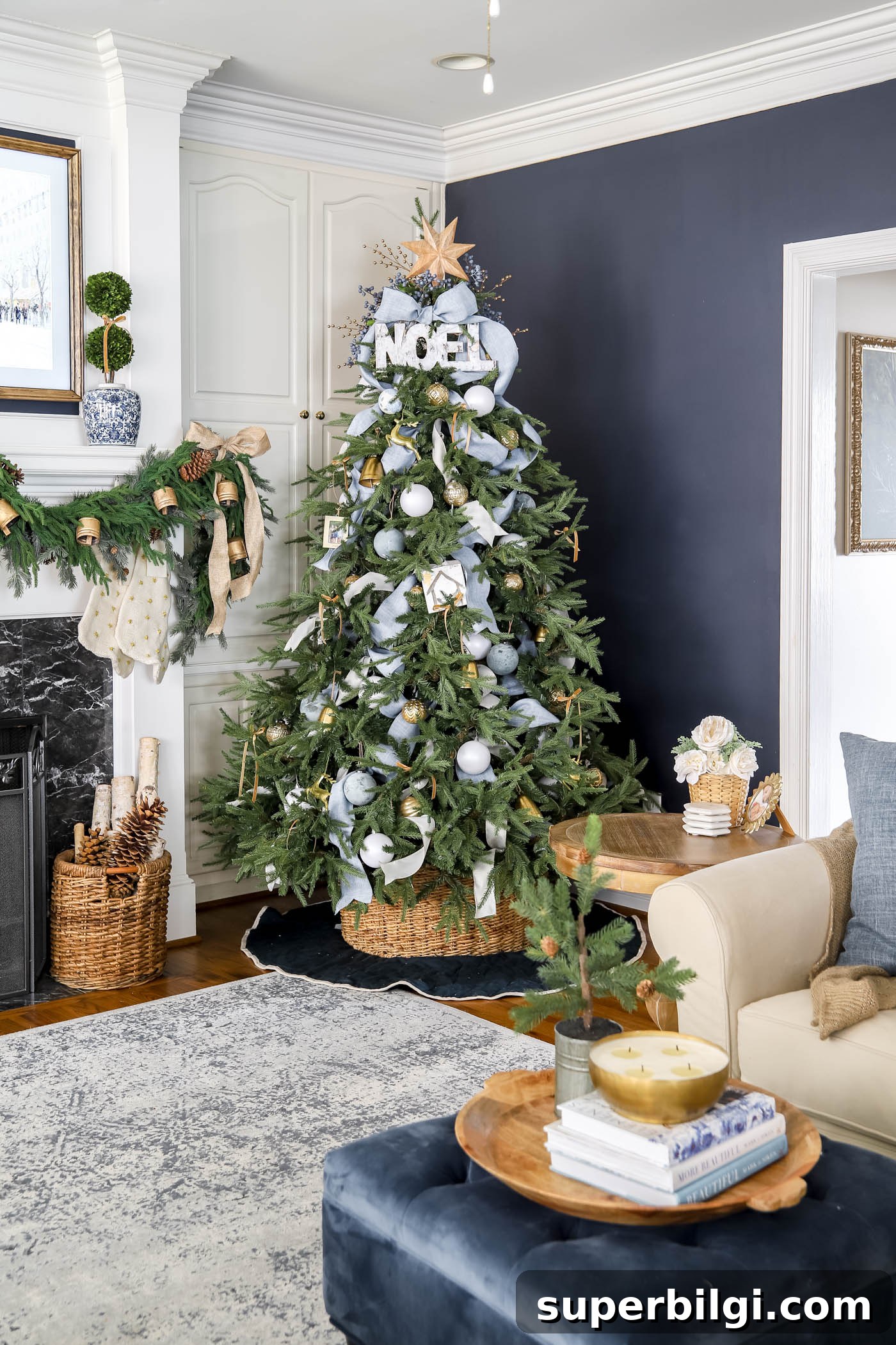 Christmas Color Palette Ideas That Avoid Red 2 gold, blue and white Christmas color palette