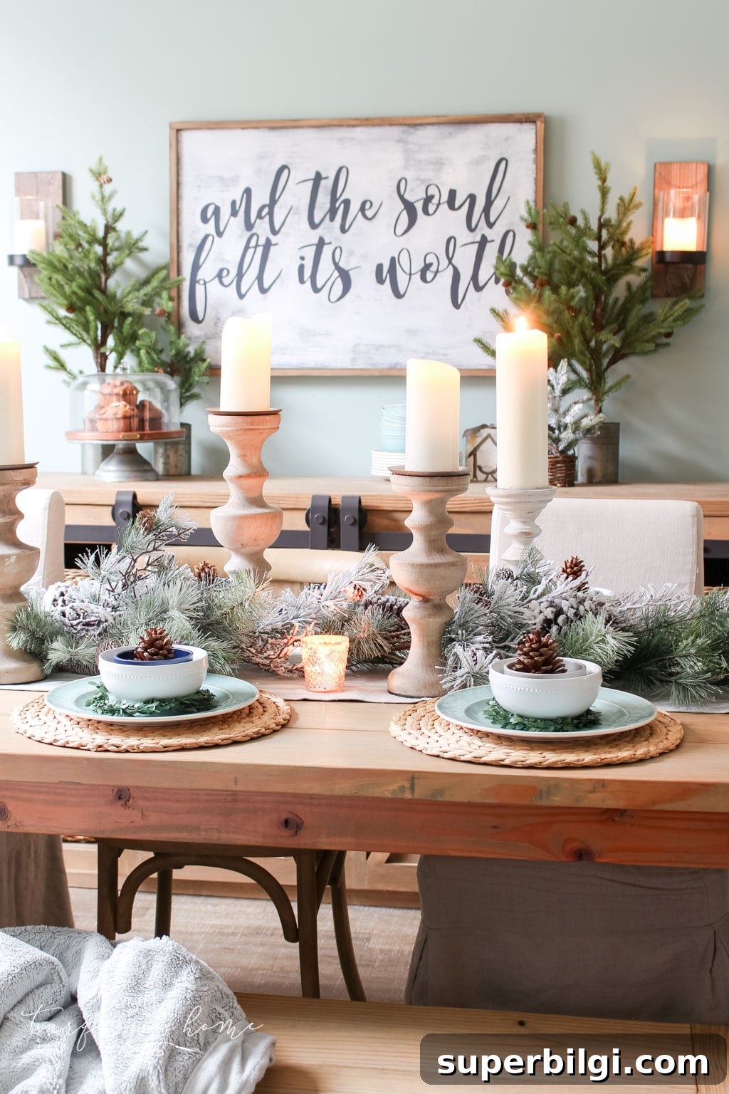 Winter Wonderland Dining Room Tablescape Ideas 7 Beautiful winter tablescape | Christmas Dining Room Decor