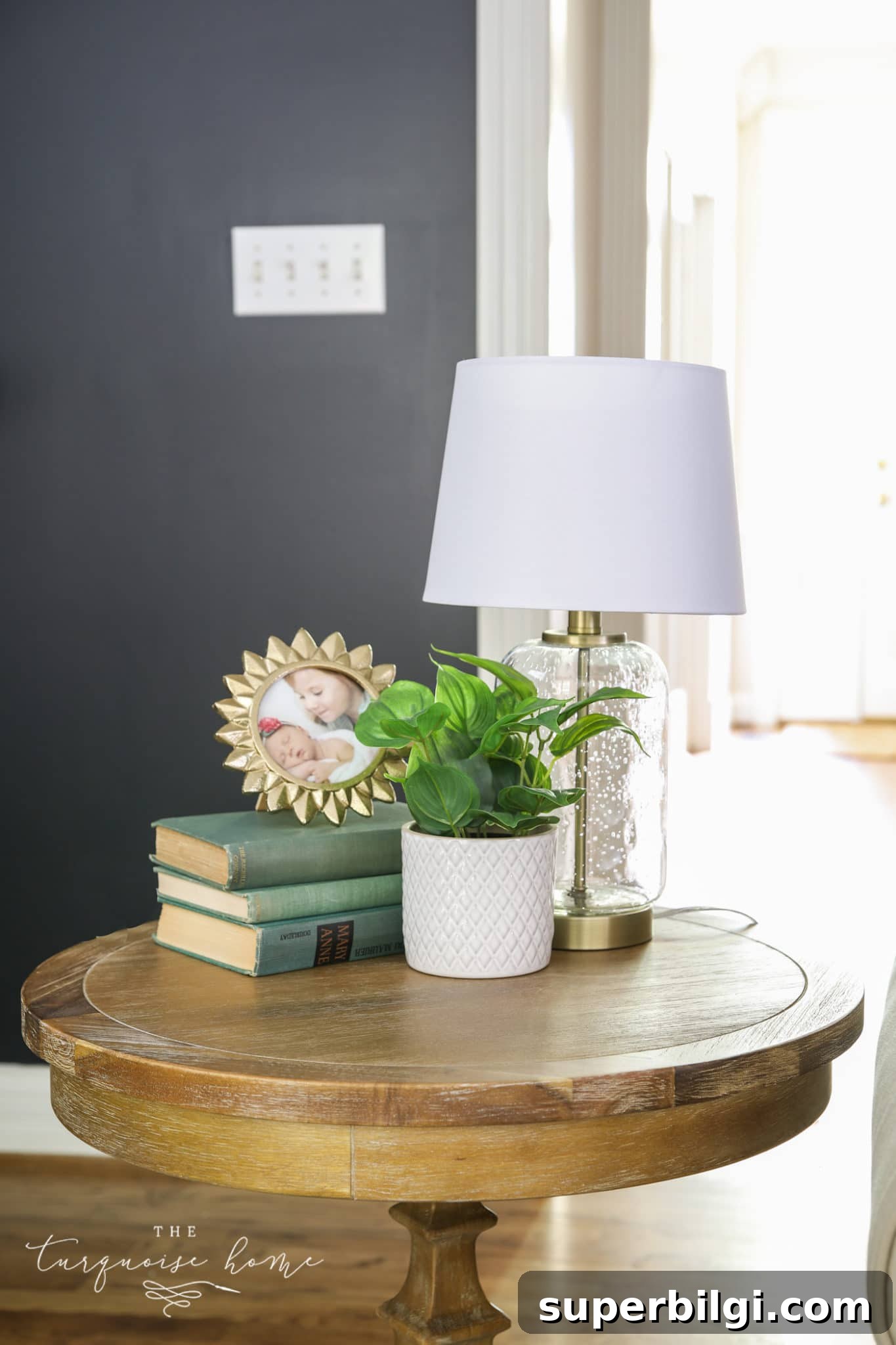 End Table Decor Ideas for a Stylish Living Room 6 End Table Decor