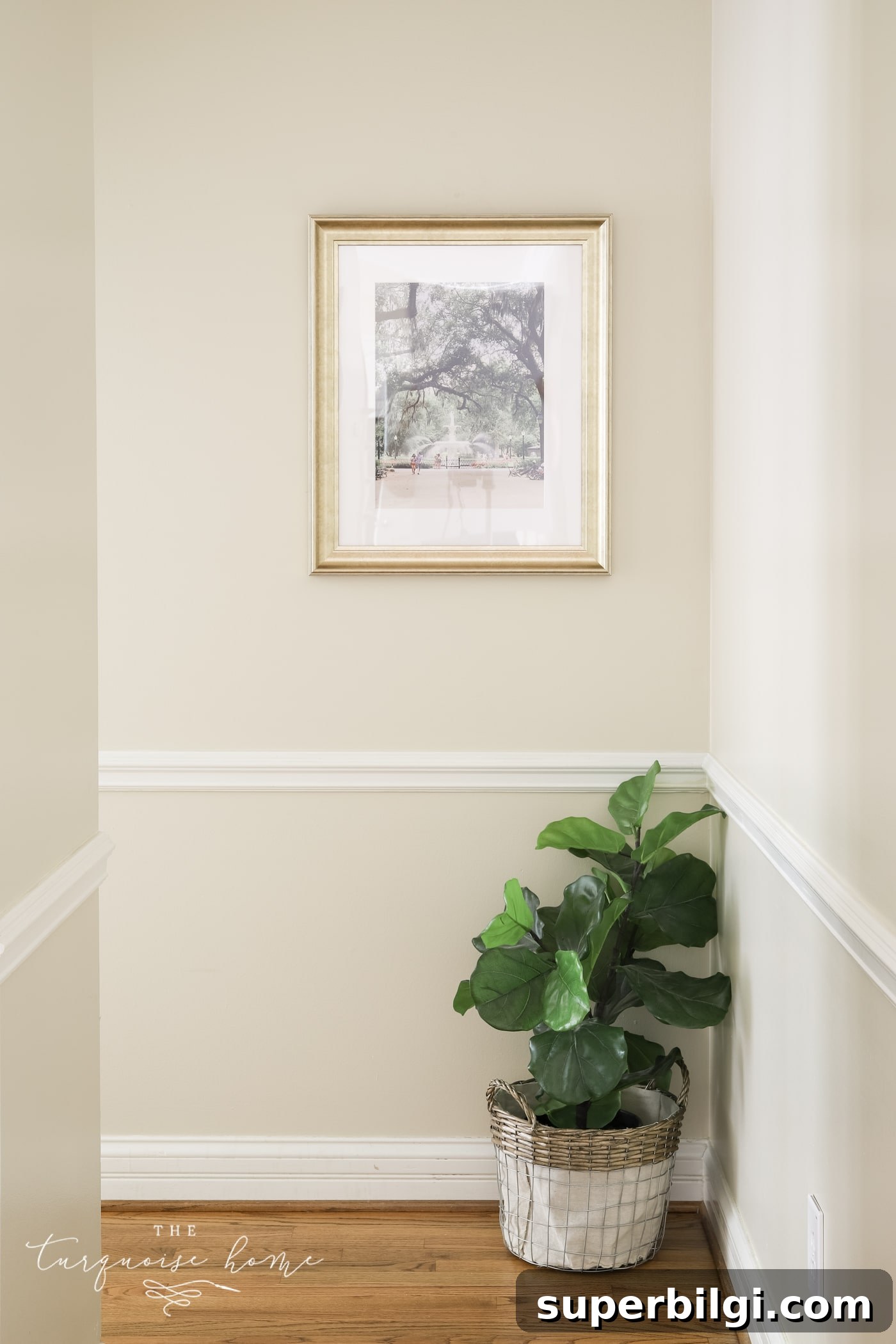 7 Stylish Hallway Decor Ideas to Transform Your Space 6 Framed Art in Hallway Decor Ideas