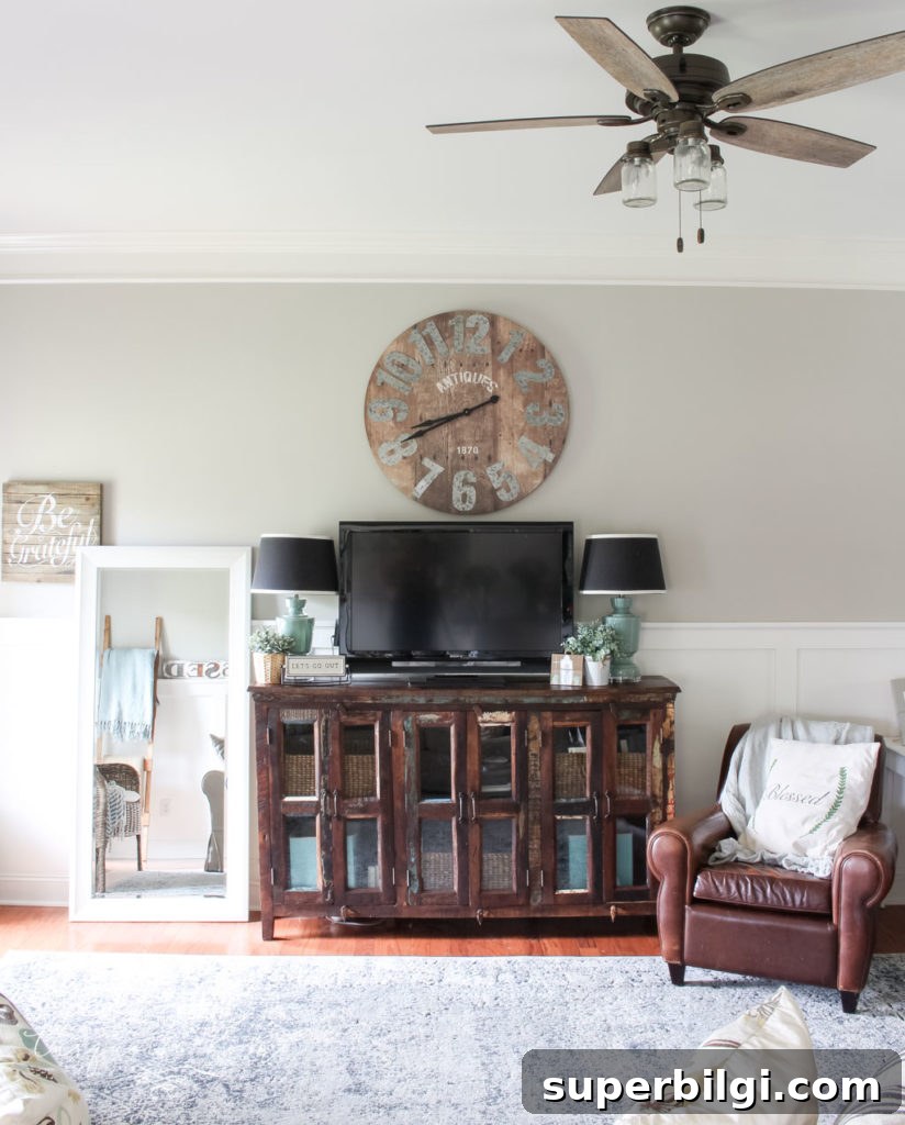 A Simple Summer Living Room